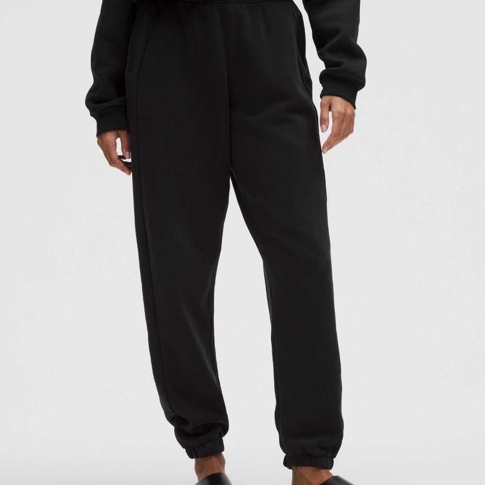 Lululemon Oversized Scuba Black Jogger Pants - short